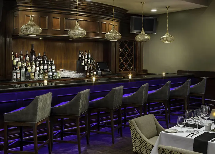 Hotel The Westin Chicago Northwest 4*