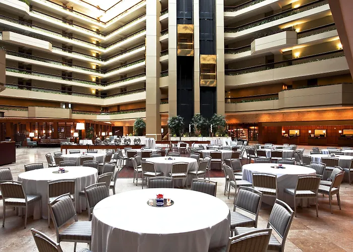The Westin Chicago Northwest 4*