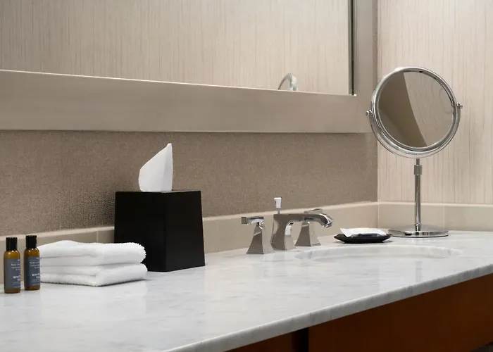 The Westin Chicago Northwest Hotel 4*