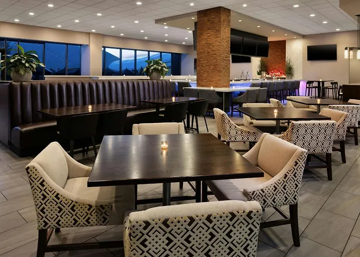 Hotel The Westin Chicago Northwest 4*